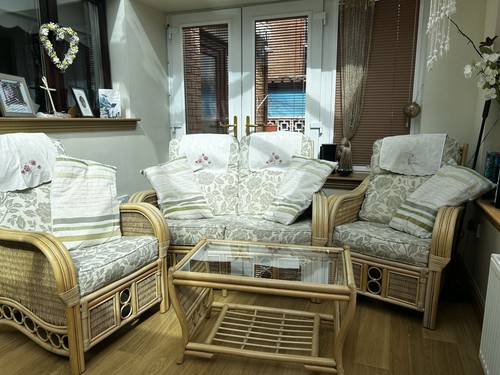 Wicker double settee two - double,